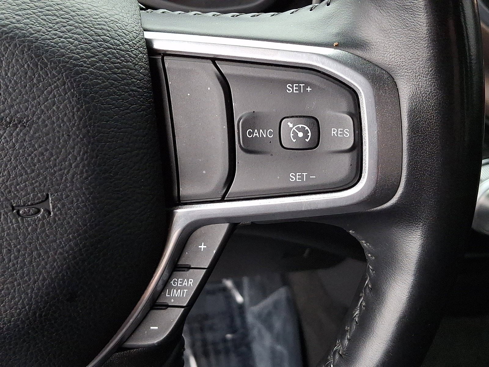 Used 2022 RAM 1500 Laramie image 21