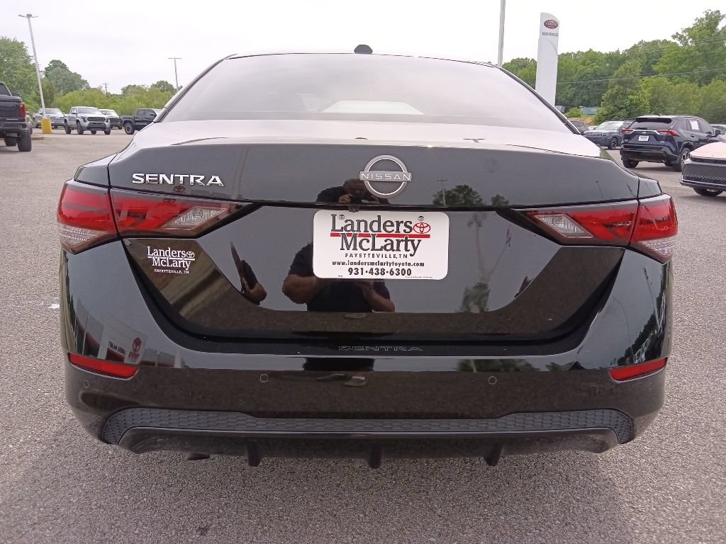Used 2025 Nissan Sentra SV w/ Trunk Package FWD image 4