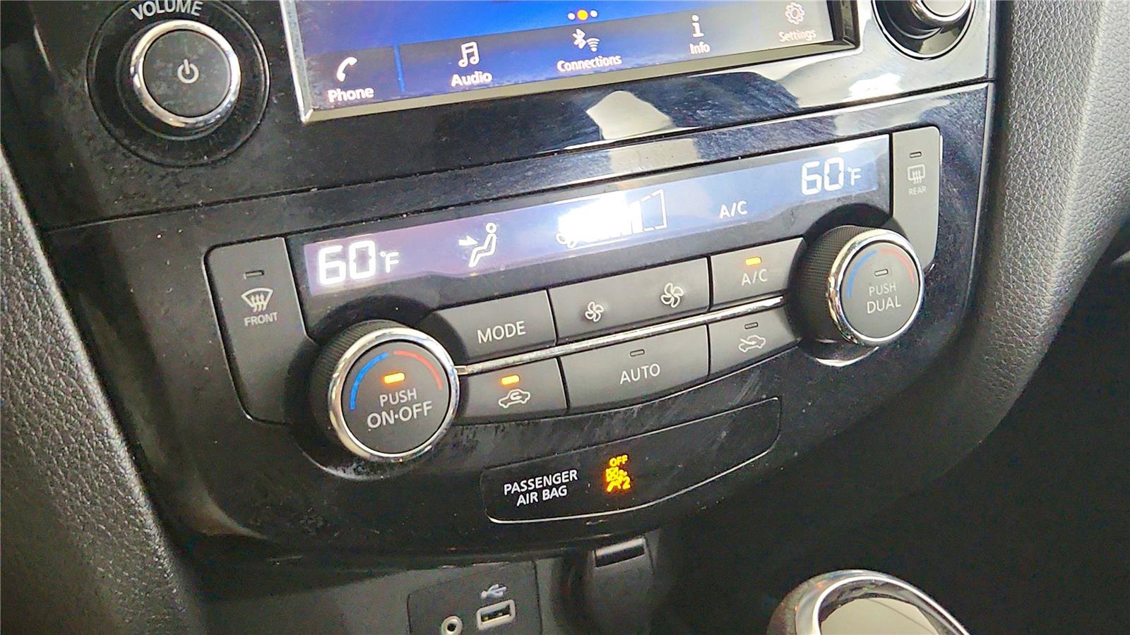 Used 2022 Nissan Rogue Sport SV image 41