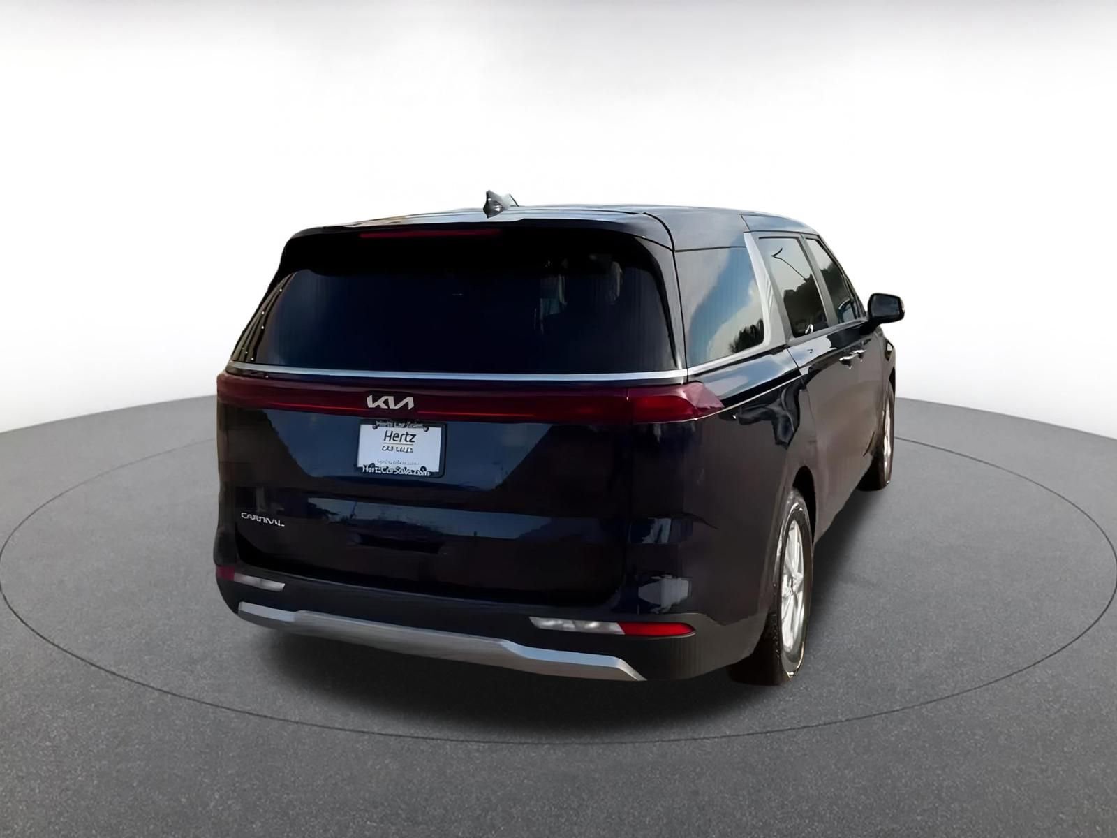 Used 2024 Kia Carnival LX image 14