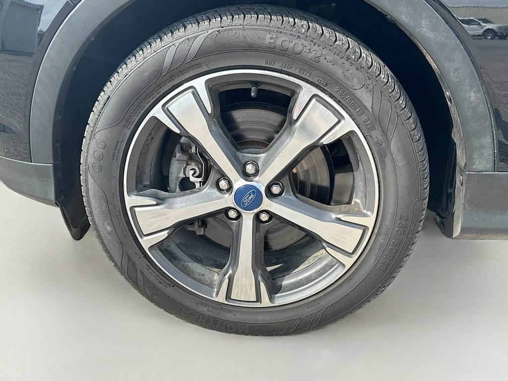 Used 2018 Ford Escape SEL image 32