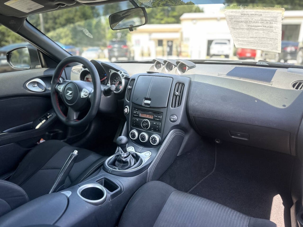 Used 2014 Nissan 370Z Coupe RWD image 27