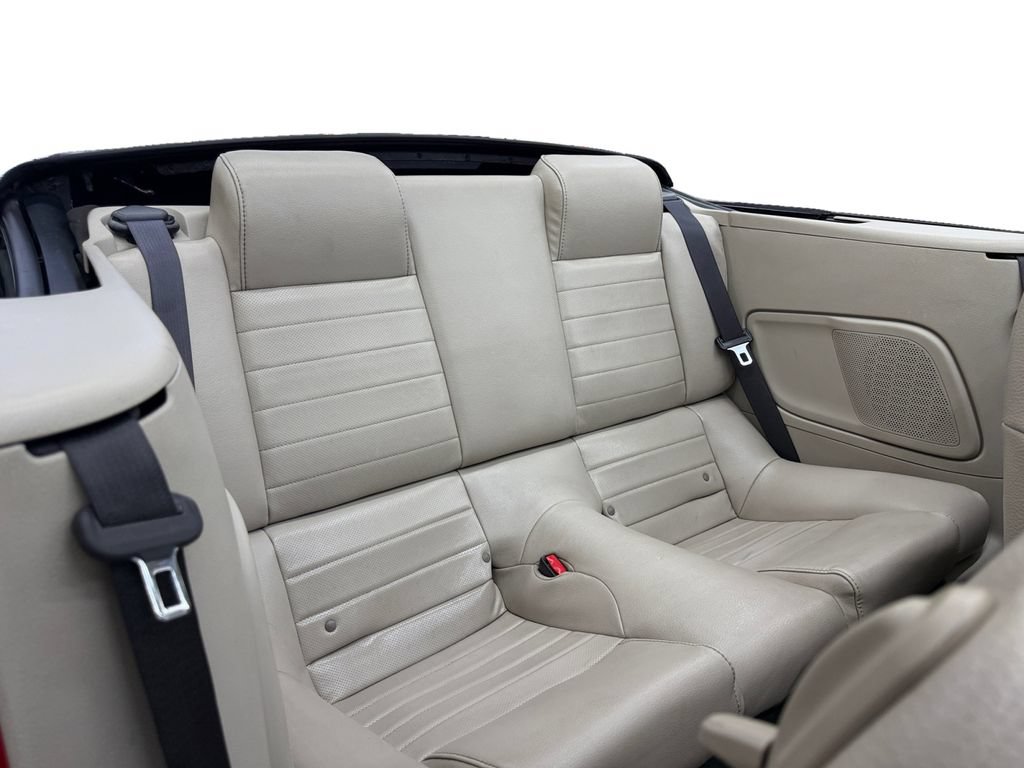 Used 2012 Ford Mustang Convertible RWD image 15