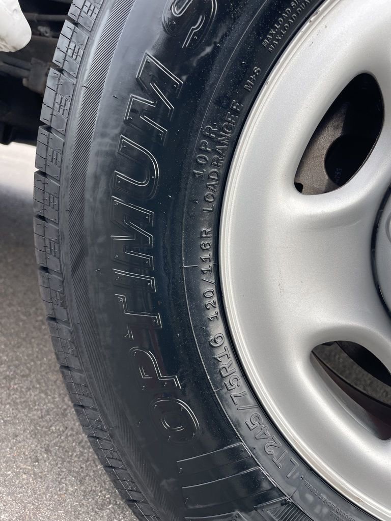 Used 2023 Chevrolet Express 2500 w/ Driver Convenience Package image 27