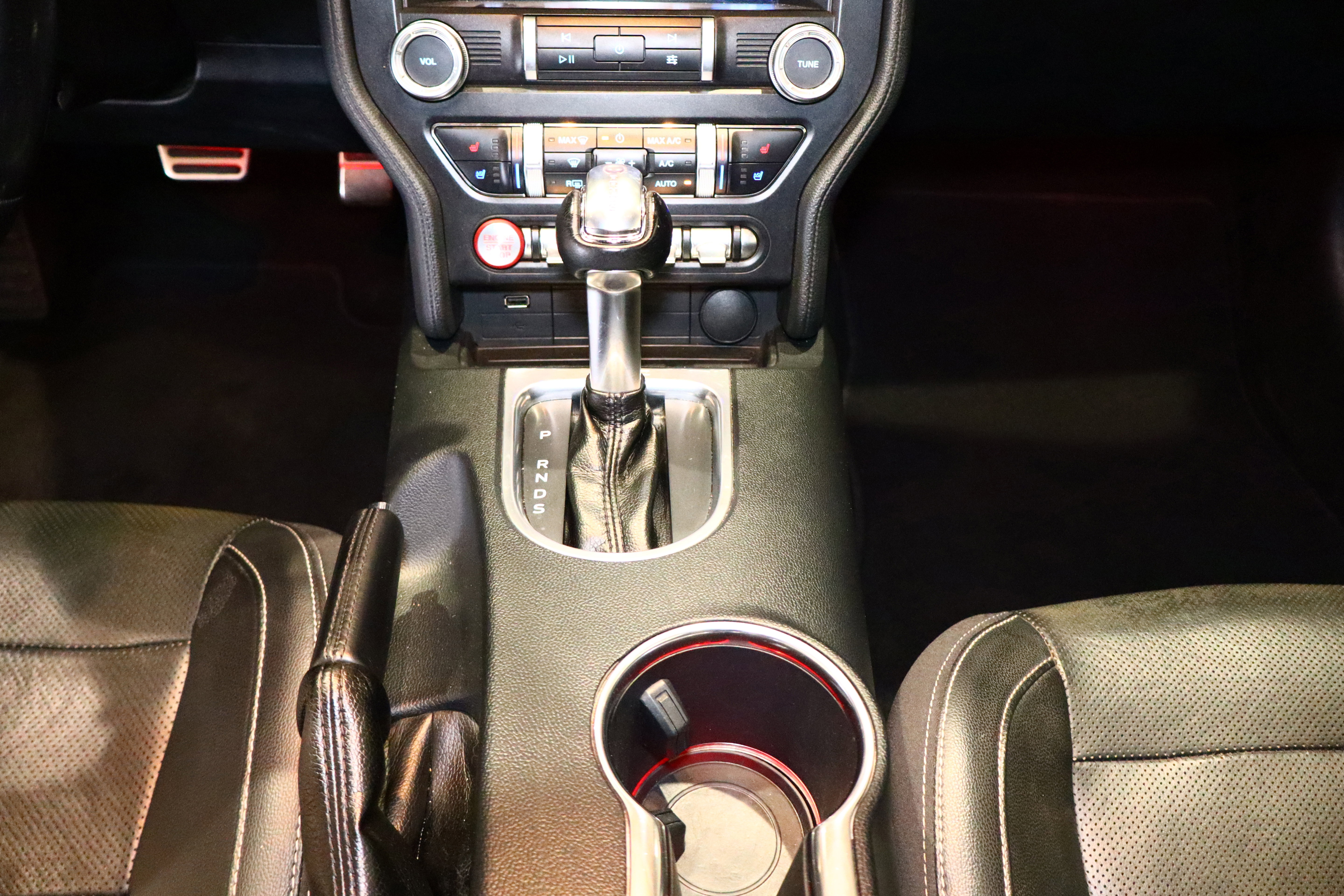 Used 2019 Ford Mustang Premium image 25