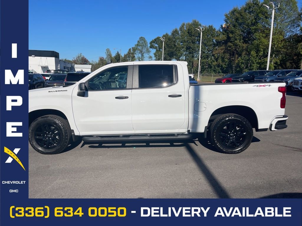 Used 2025 Chevrolet Silverado 1500 Custom w/ Turbomax Blackout Package image 1