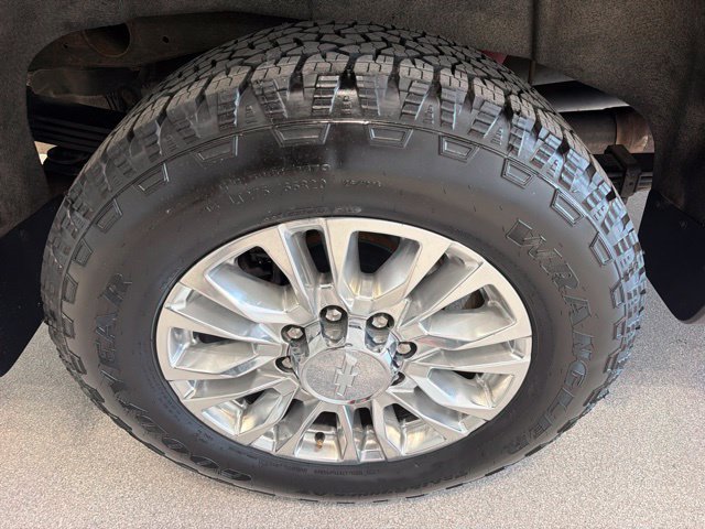 Used 2020 Chevrolet Silverado 2500 High Country w/ Z71 Off-Road Package AWD/4WD image 7