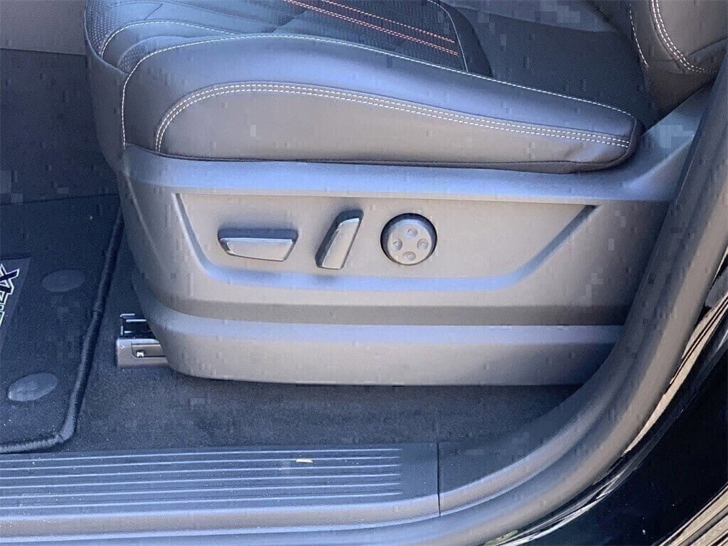 New 2025 Nissan Armada PRO-4X w/ Pro-4X Premium Package image 18