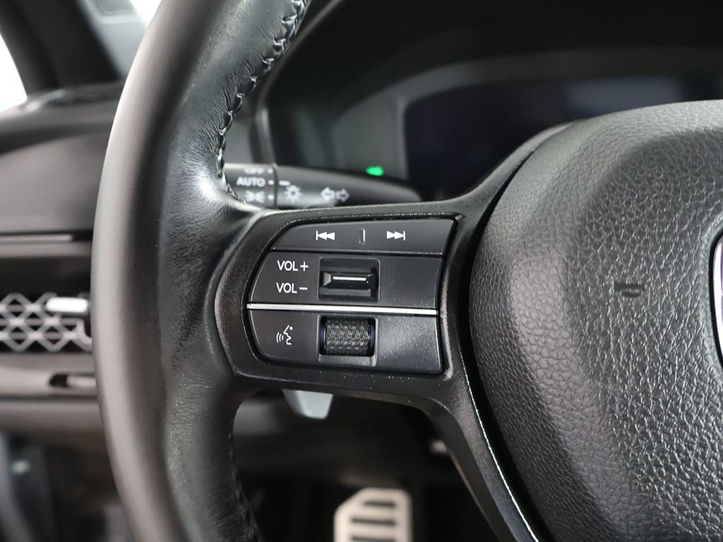 Used 2023 Honda Accord Sport image 39
