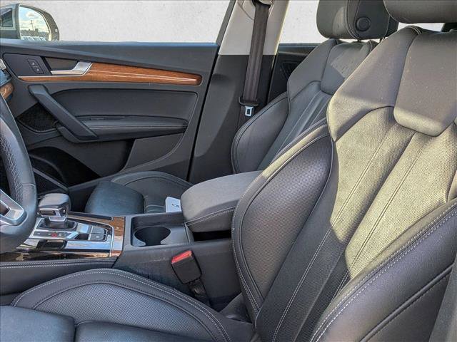 Used 2023 Audi Q5 e Premium Plus w/ Premium Plus Package image 11