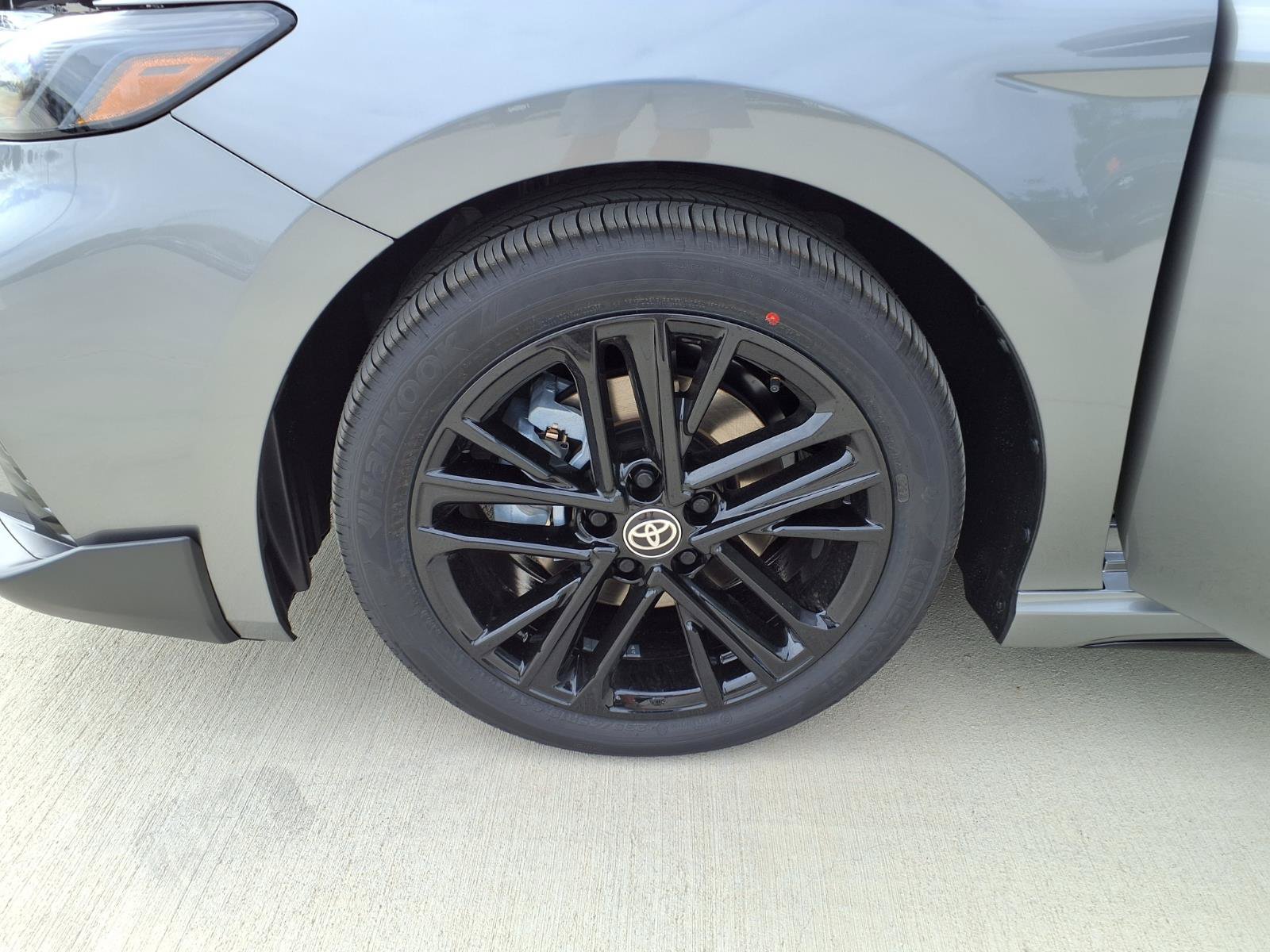 New 2026 Toyota Camry SE w/ Convenience Package FWD image 27