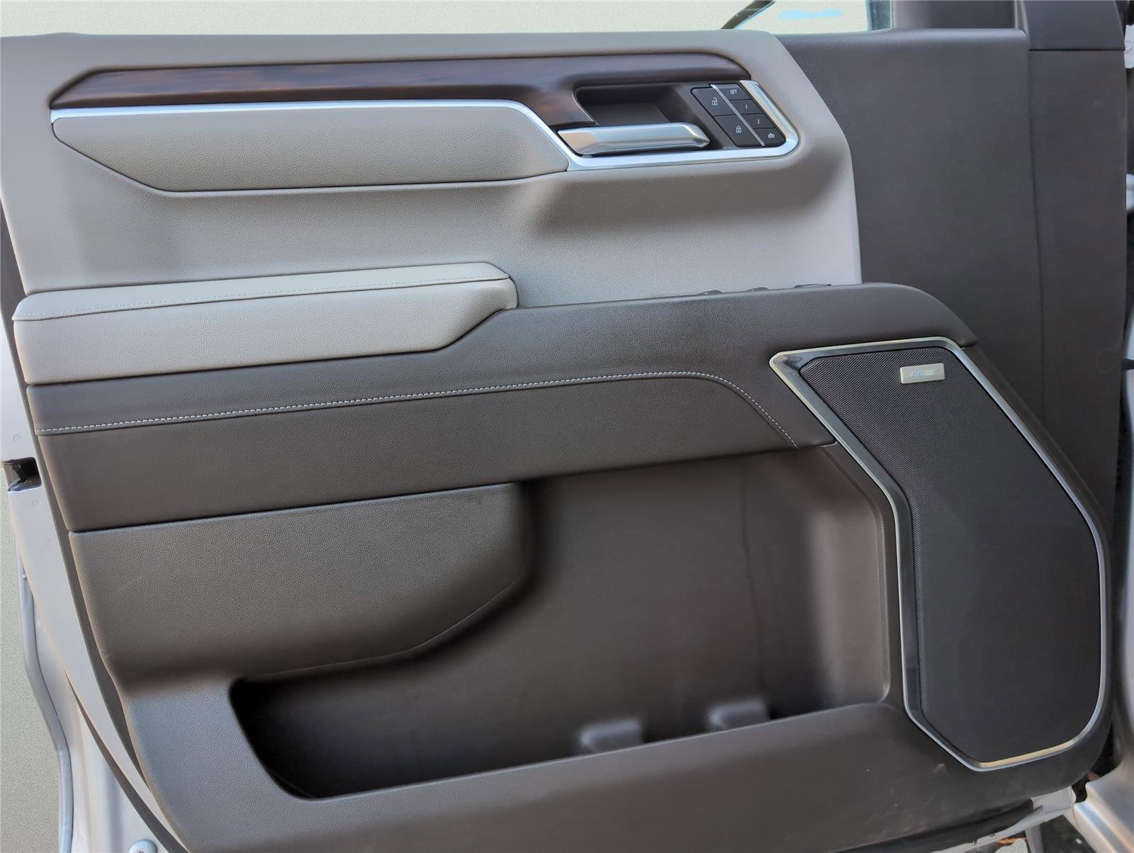 Used 2022 GMC Sierra 1500 SLT w/ SLT Premium Plus Package image 15