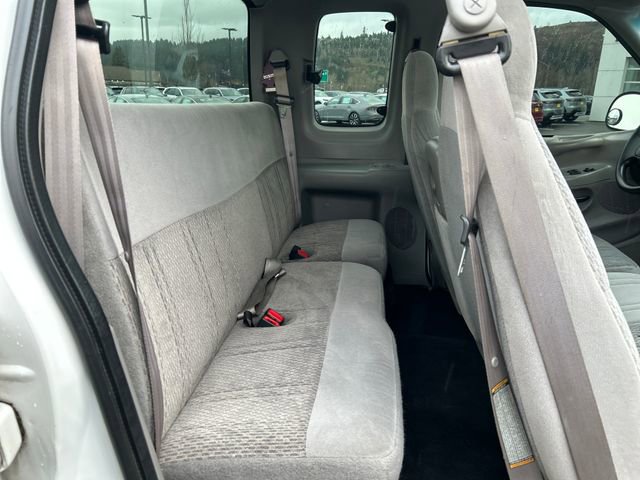 Used 1998 Ford F150 XLT image 10