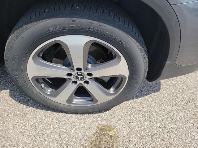 Used 2019 Mercedes-Benz GLC 300 4MATIC image 13