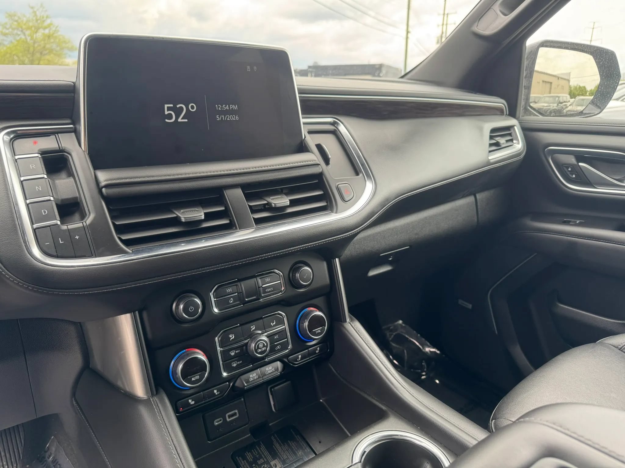 Used 2022 Chevrolet Tahoe Z71 AWD/4WD image 11