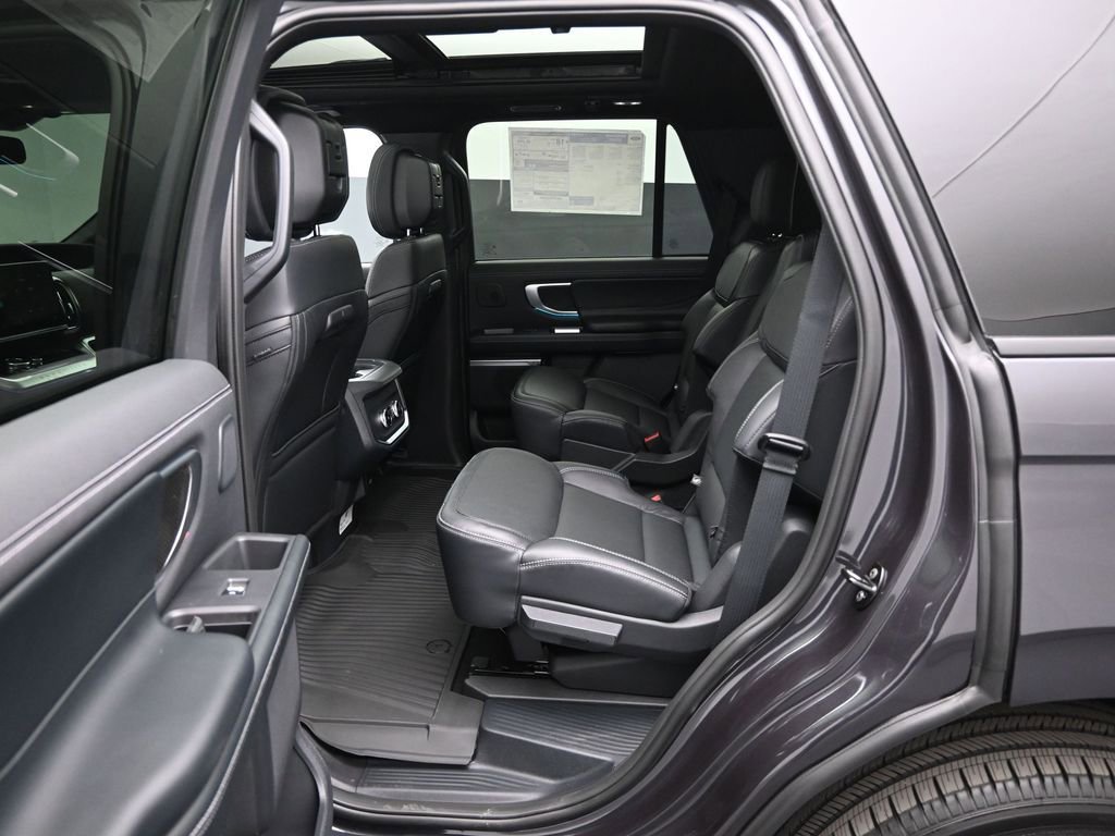 New 2026 Ford Expedition Platinum w/ Stealth Performance Package image 21