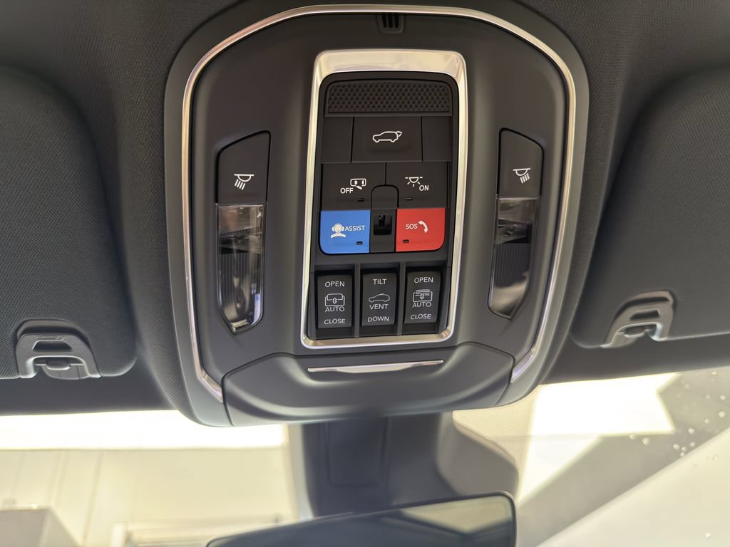New 2026 Jeep Grand Wagoneer L Limited AWD/4WD image 38