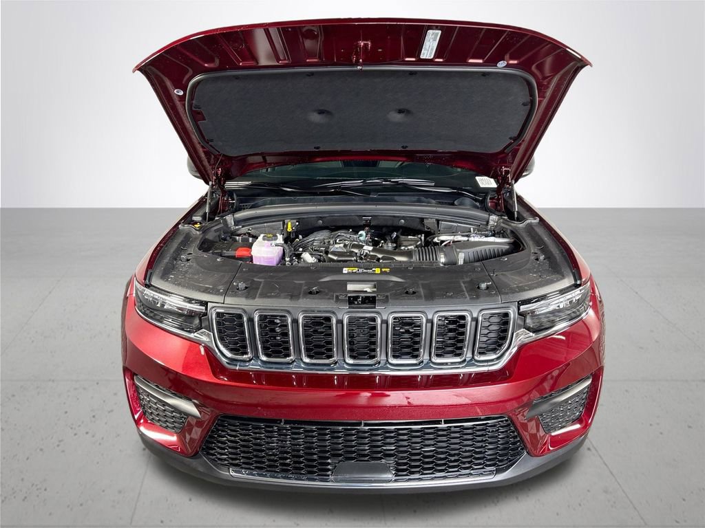 New 2026 Jeep Grand Cherokee Laredo AWD/4WD image 22