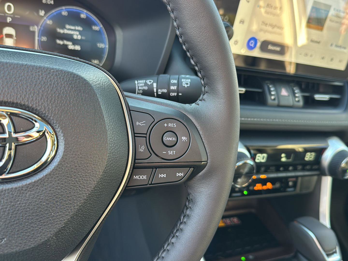 New 2025 Toyota RAV4 Limited image 20