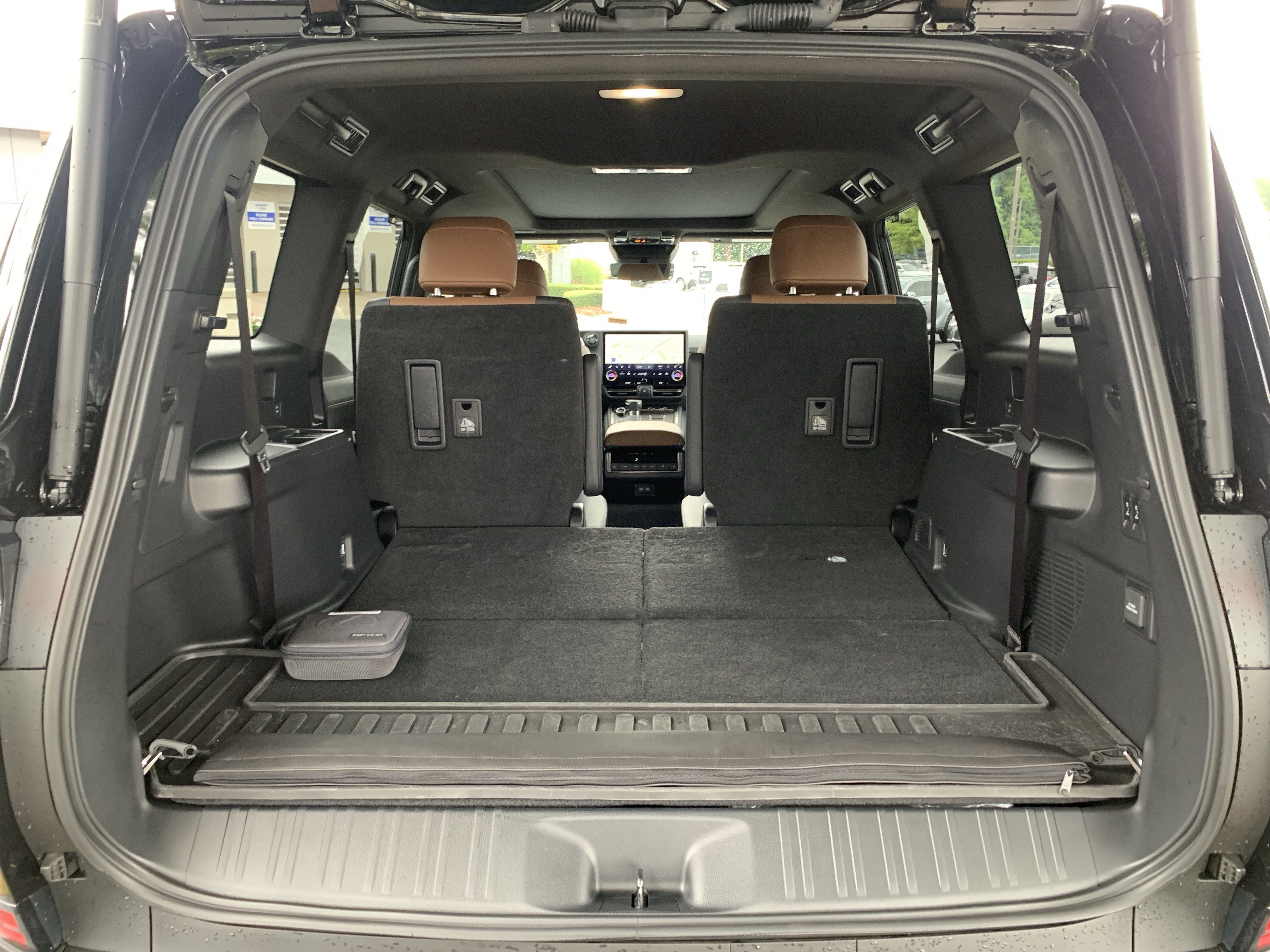 Used 2024 Lexus GX 550 w/ Accessory Package (2T) AWD/4WD image 34