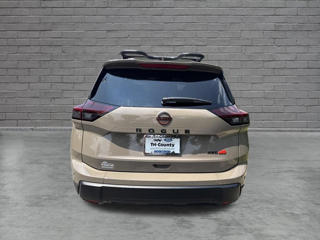 Used 2025 Nissan Rogue SV w/ Rock Creek Premium Package AWD/4WD image 6