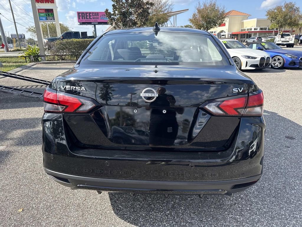 Certified 2023 Nissan Versa SV image 5
