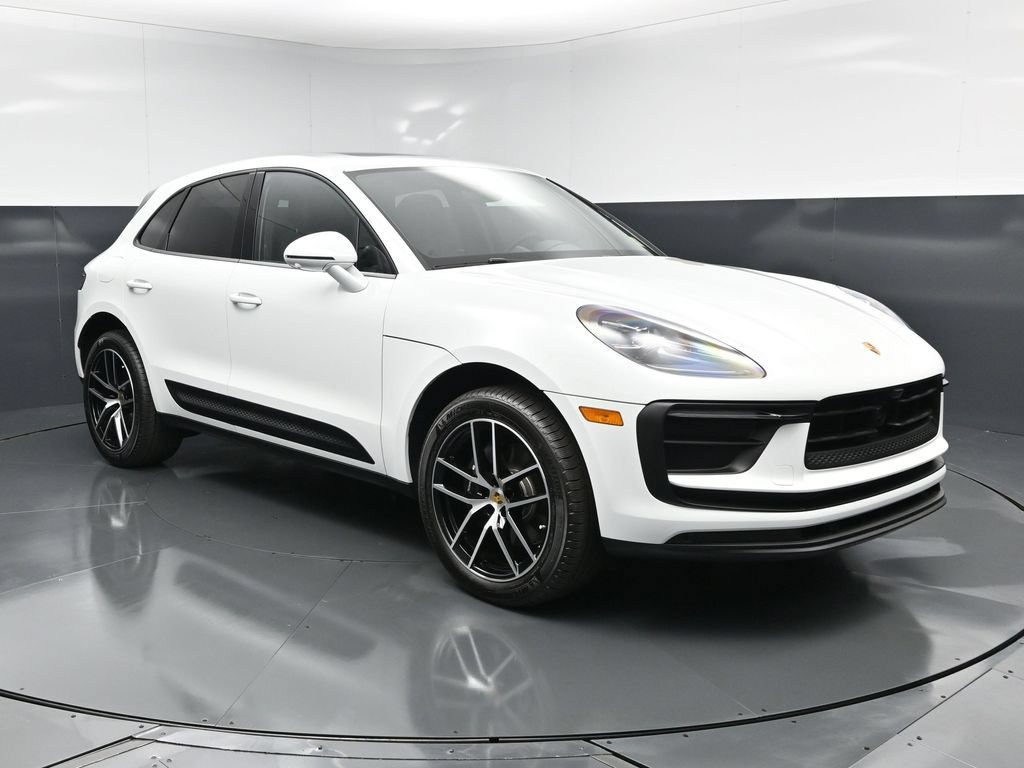 New 2026 Porsche Macan AWD/4WD image 13