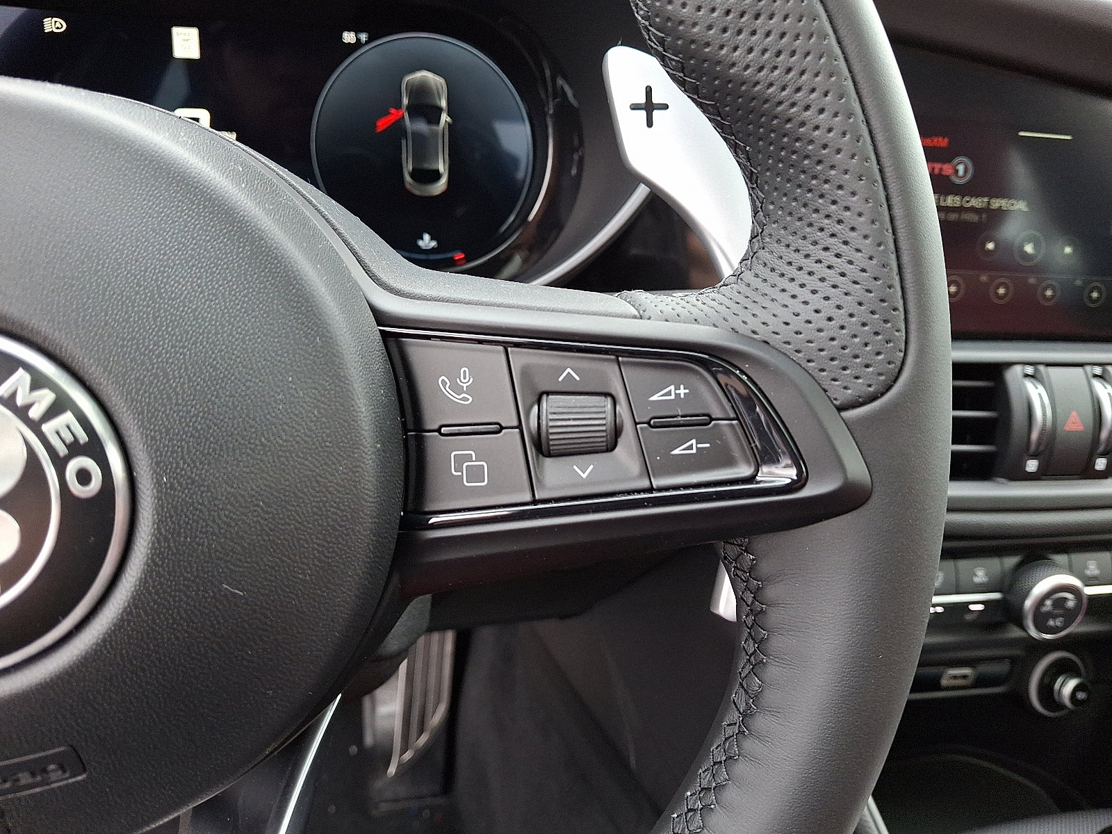 New 2026 Alfa Romeo Giulia AWD image 19