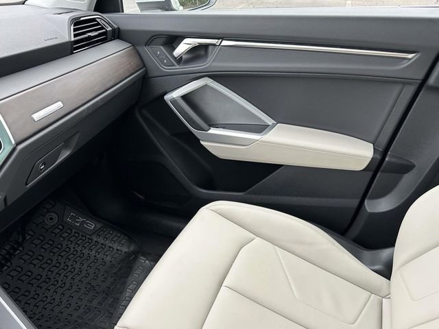 Certified 2025 Audi Q3 2.0T Premium w/ Convenience Package AWD/4WD image 35