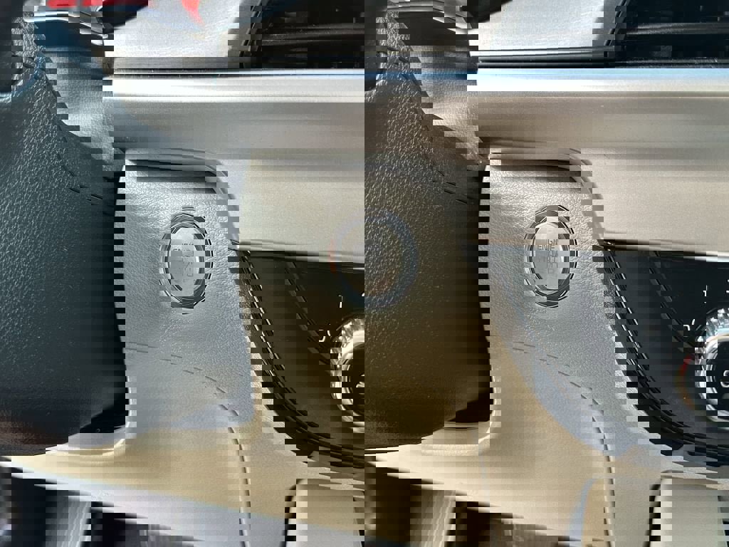 Used 2021 Kia Telluride S image 32