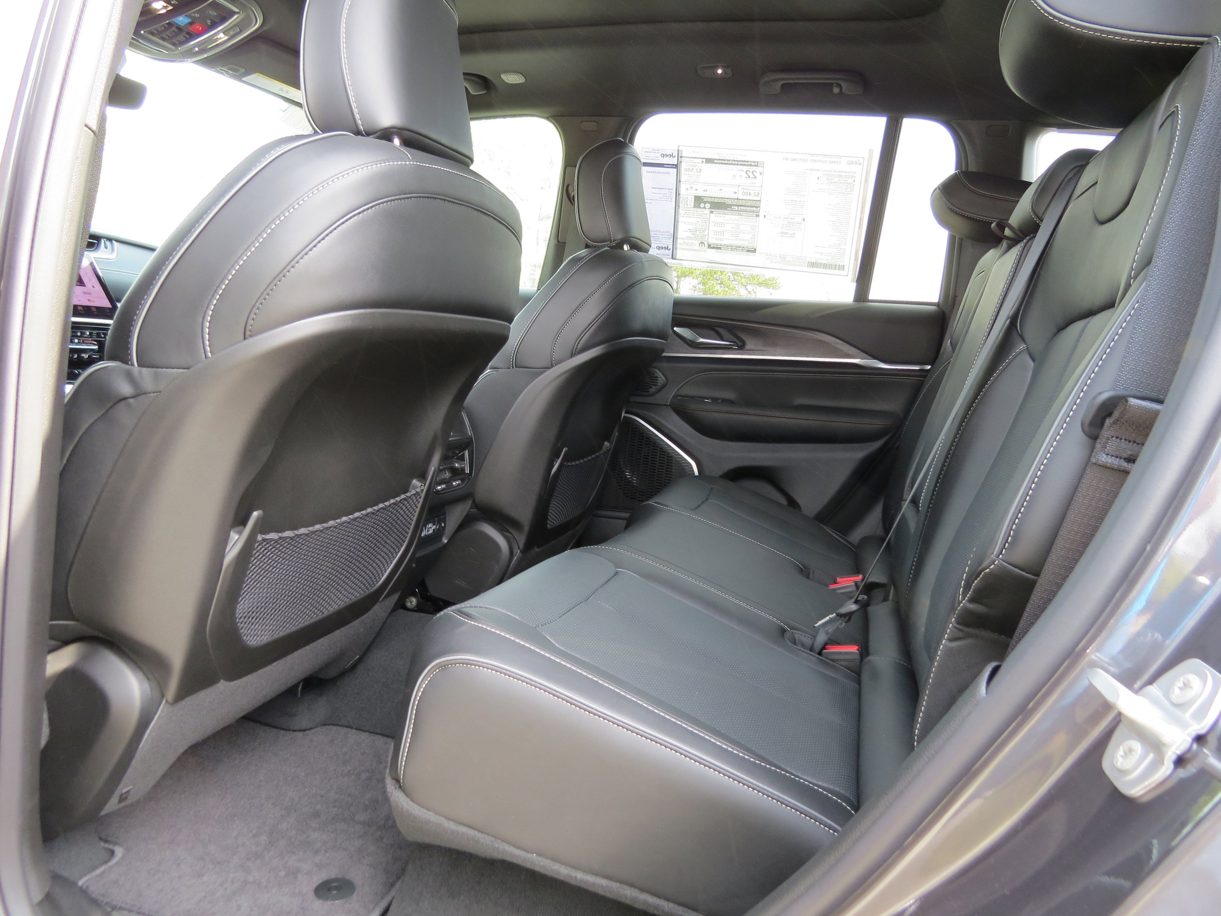 New 2025 Jeep Grand Cherokee Overland w/ Trailer Tow Package image 15