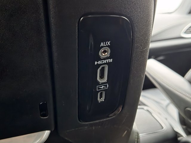 Certified 2023 Chrysler Pacifica Limited w/ Uconnect Theater Family Group AWD/4WD image 28