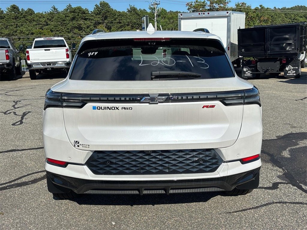 New 2025 Chevrolet Equinox EV RS image 3