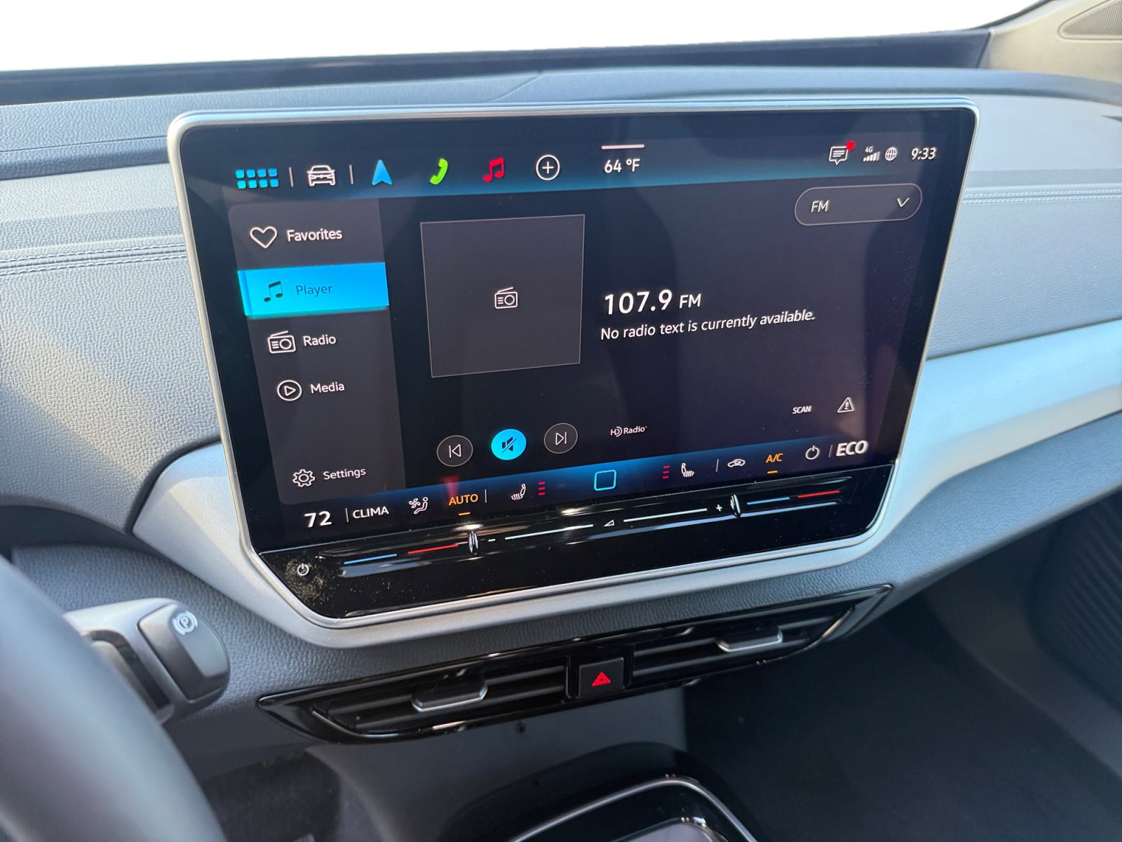 New 2025 Volkswagen ID.4 Pro RWD image 12