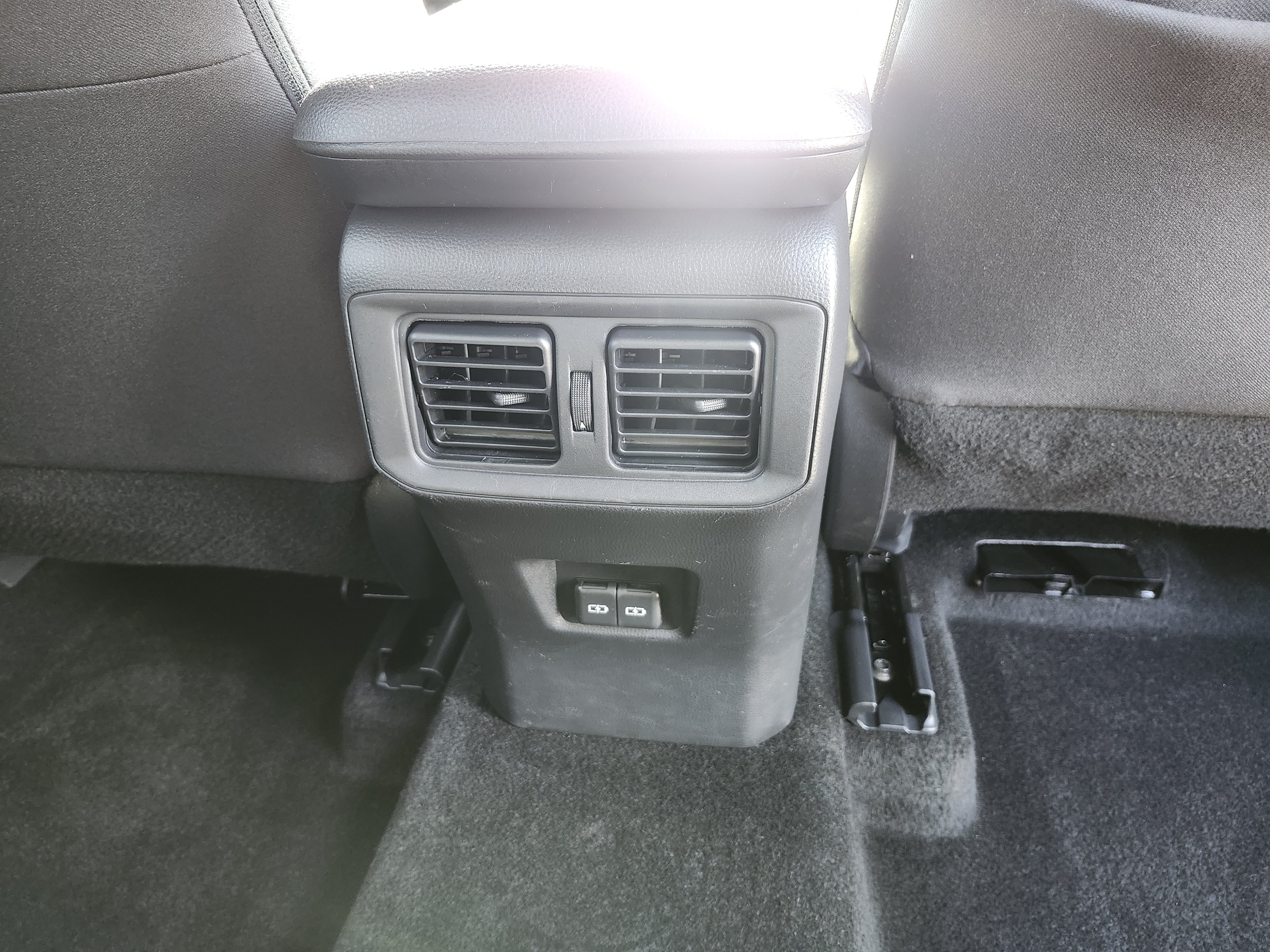 Used 2024 Toyota RAV4 XLE AWD/4WD image 20