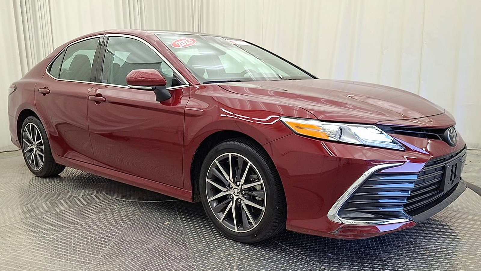 Certified 2021 Toyota Camry XLE AWD/4WD image 9