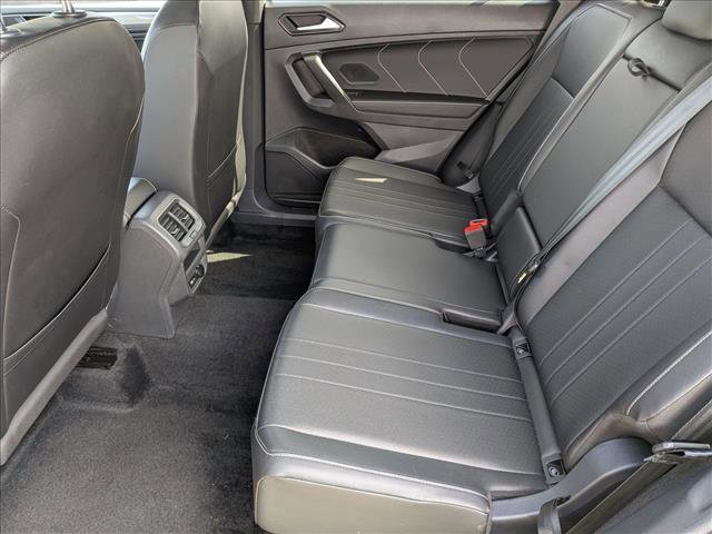 Used 2024 Volkswagen Tiguan SE R-Line AWD/4WD image 20