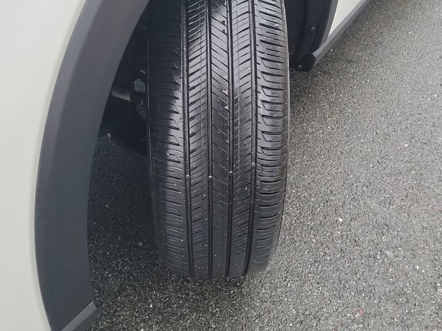 Certified 2025 Honda HR-V LX image 26