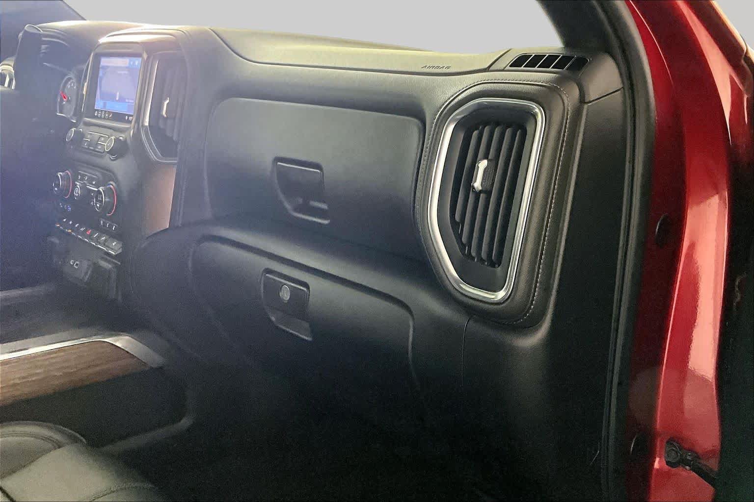 Used 2019 Chevrolet Silverado 1500 High Country w/ Technology Package RWD image 17