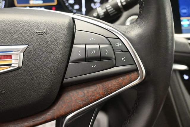 Used 2023 Cadillac XT5 Premium Luxury w/ Technology Package AWD/4WD image 14