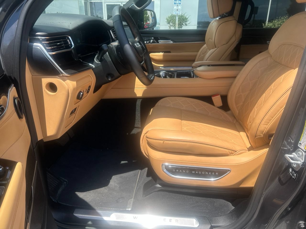 Used 2025 Jeep Grand Wagoneer L Series III w/ Quick Order Packagew 28T AWD/4WD image 11