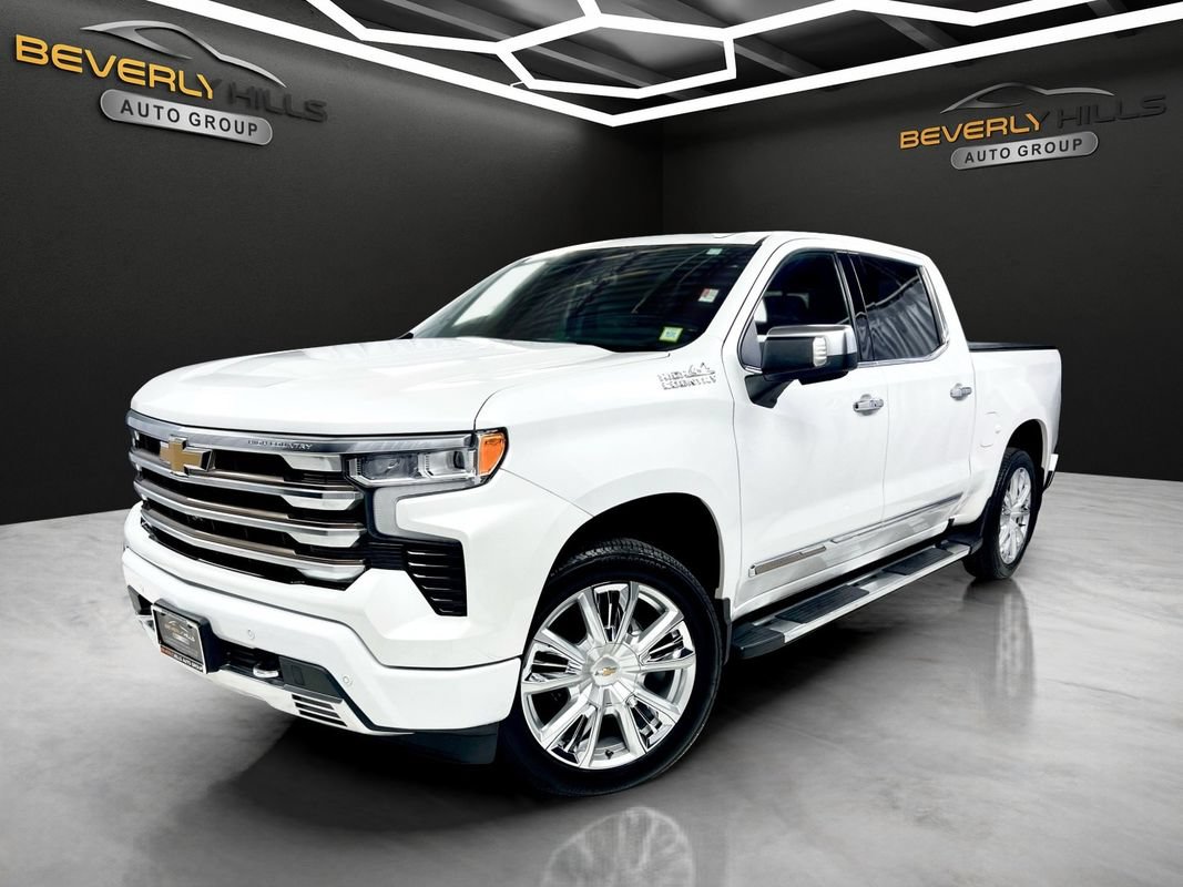 Used 2022 Chevrolet Silverado 1500 High Country w/ High Country Premium Package AWD/4WD image 1