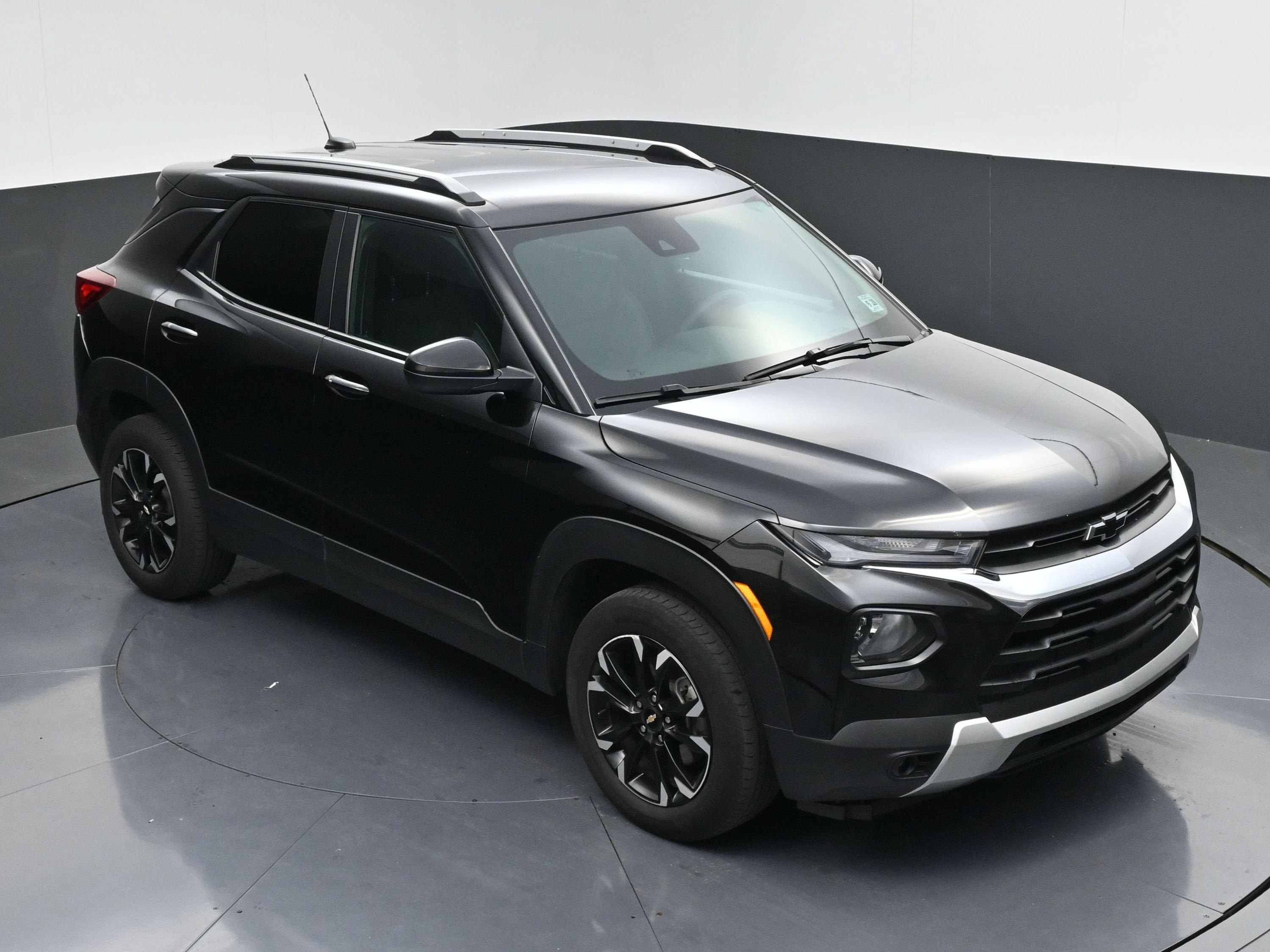 Used 2023 Chevrolet TrailBlazer LT w/ Convenience Package AWD/4WD image 43