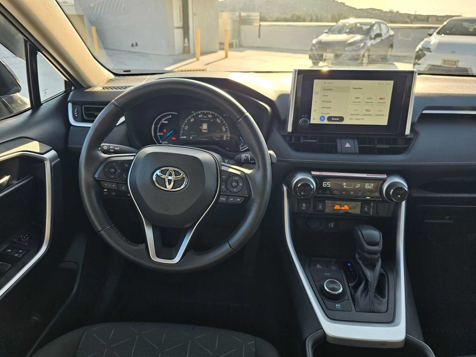 Used 2024 Toyota RAV4 XLE w/ Convenience Package AWD/4WD image 18