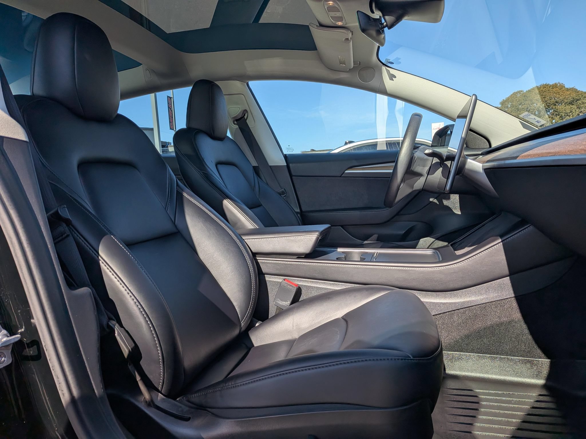 Used 2023 Tesla Model 3 Standard Range RWD image 7