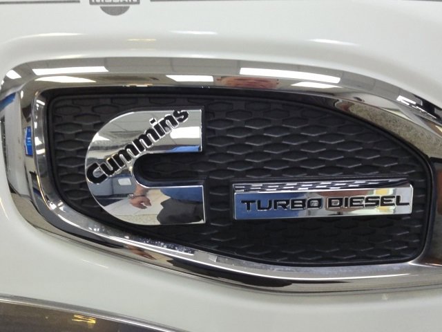 Used 2018 Nissan Titan Platinum Reserve w/ Platinum Utility Package image 28