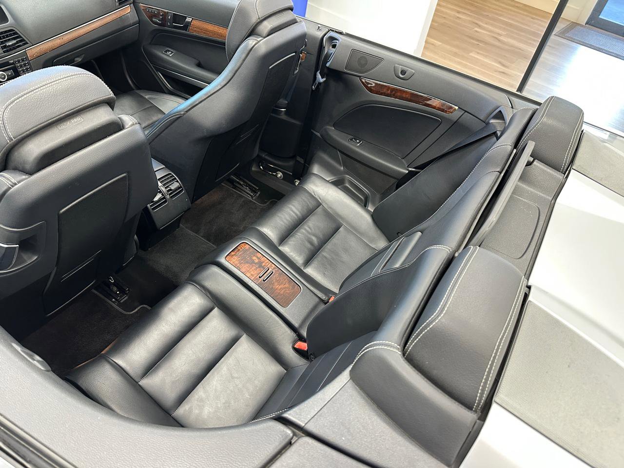 Used 2011 Mercedes-Benz E 350 Cabriolet image 26