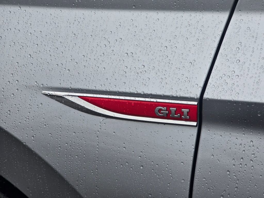 Used 2019 Volkswagen Jetta GLI image 13