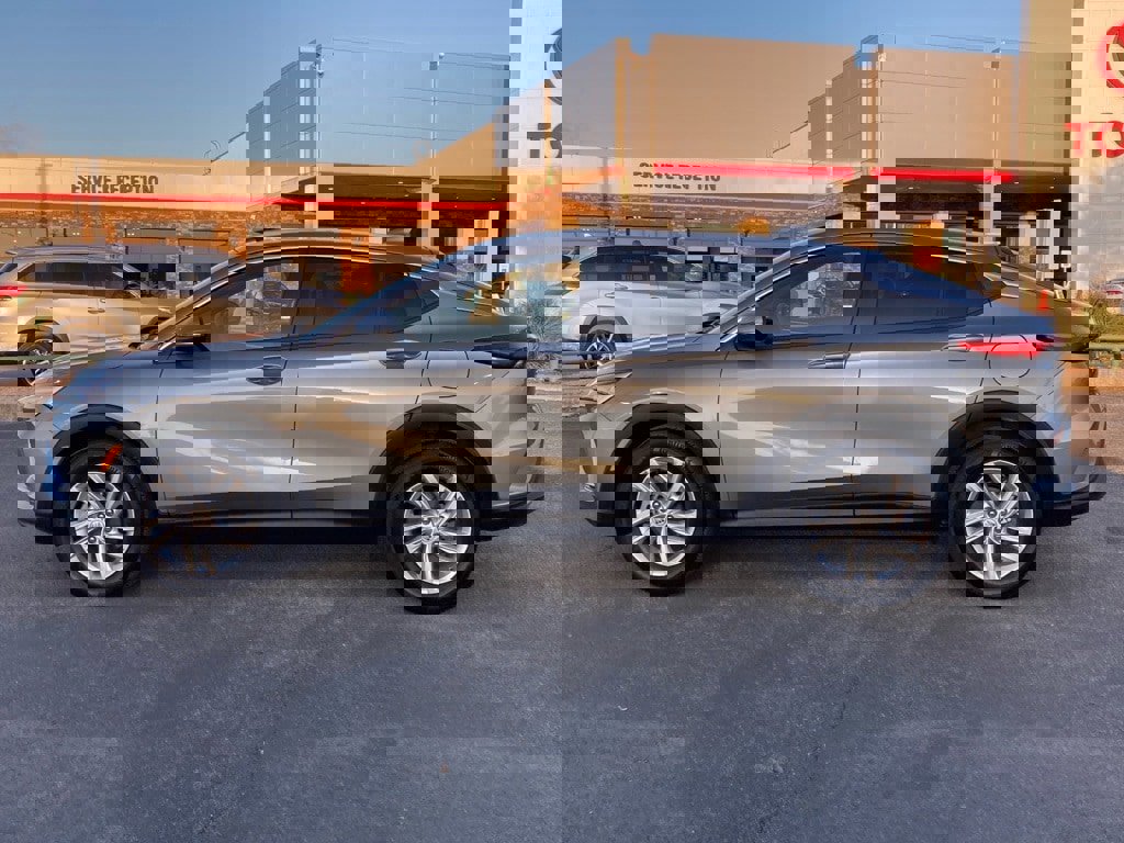 Used 2025 Buick Envista Preferred image 9