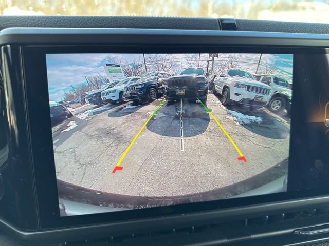 Used 2025 Jeep Wrangler Sport S image 17